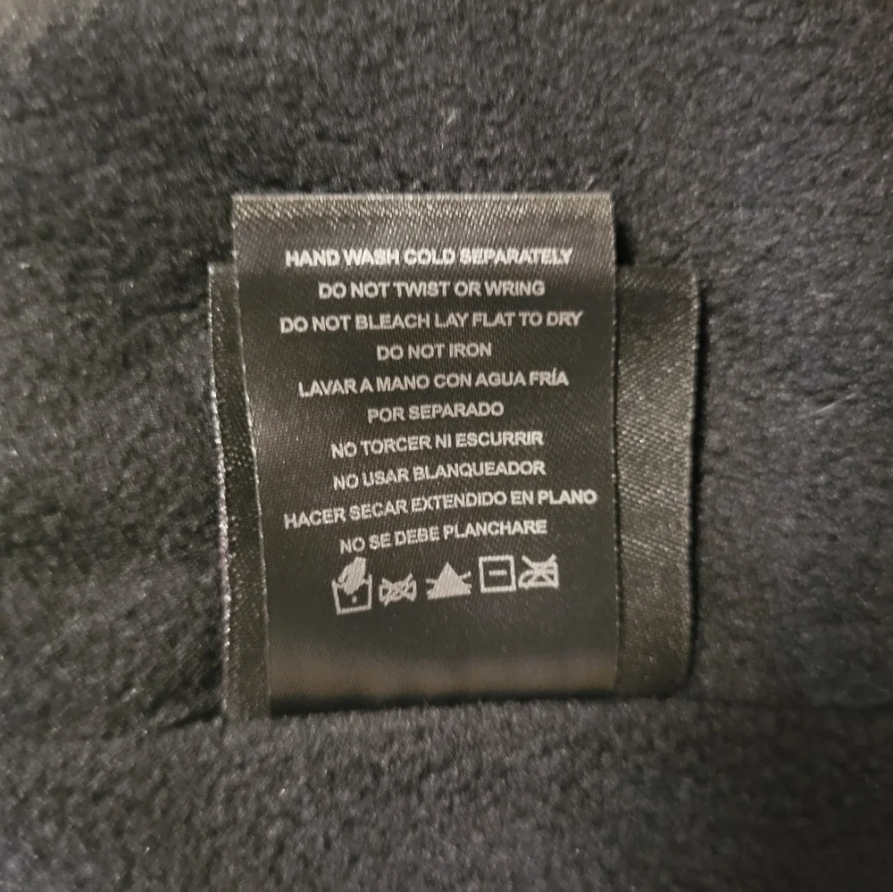 NWT NBA Gray & Black Camo Knit Pom Pom Beanie